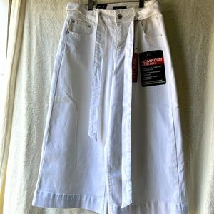 Wide leg jeans